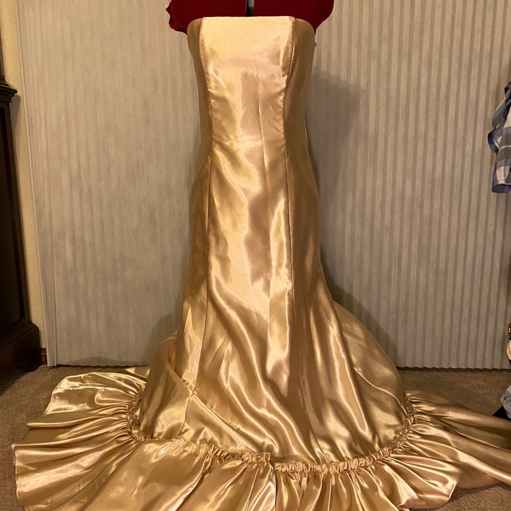 Vintage Jessica McClintock strapless gold dress
